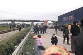 Tai nạn ở Hải Dương: Xe tải đâm vào đoàn người đi viếng nghĩa trang