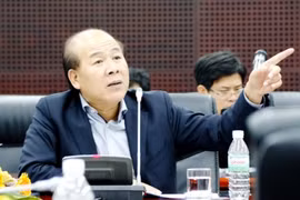 Vì sao Thứ trưởng Bộ GTVT Nguyễn Văn Công bị cảnh cáo?