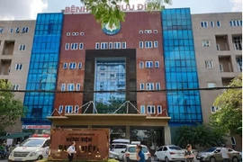 Xử thế nào vụ chồng lấy cắp phôi của vợ tại BV Bưu Điện giúp bồ mang thai?