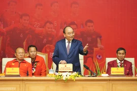 Thủ tướng gặp 2 đội bóng đá vô địch SEA Games 30: Rạng rỡ non sông đất Việt