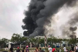 “Bà hỏa” ghé thăm, Công ty TNHH May Makalot Hải Dương cháy lớn