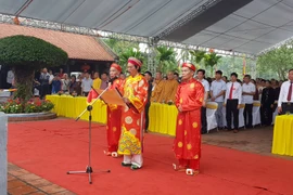 Hàng nghìn người dự lễ hội đền Bia, tưởng nhớ vị “Thánh thuốc Nam” Tuệ Tĩnh