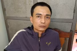 Thản nhiên bán ma túy tại cổng bệnh viện Nhiệt đới Hải Dương