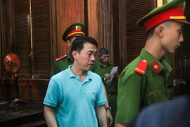 Vụ VN Pharma: Nguyễn Minh Hùng chỉ đạo đàn em buôn thuốc ung thư giả thế nào?