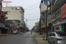 Trồng cây dưới lòng đường ở Uông Bí: Sở Xây dựng yêu cầu tạm dừng