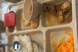 Trường Việt Úc cắt xén suất ăn học sinh: Họ đã trục lợi bao nhiêu tiền?