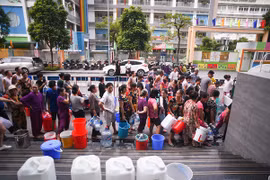 Cư dân Imperia Garden đòi Viwaco bồi thường 420 triệu đồng vụ nước sạch sông Đà