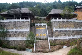 Phim trường BBK cho đoàn phim Trung Quốc ở Lạng Sơn: Chủ đất bị “xử”, quan chức được “tha”?