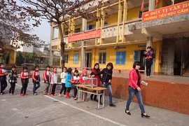 Học sinh lớp 3 bị ngã tử vong vì nô đùa cùng bạn trong lớp 