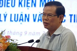 Gia đình làm quan rồi con gái được nâng điểm: Ông Triệu Tài Vinh đã phản ứng như nào?