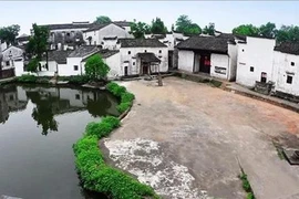 Chuyện kỳ lạ ở ngôi làng hơn 600 năm không ai dám vào