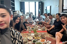 Không gian phòng khách căn hộ chung cư cao cấp của Đoàn Văn Hậu