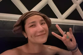 Cát Tường phản ứng khi bị chê "tạo dáng không nết na" 