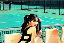 Xuýt xoa ảnh Ngọc Nữ mặc áo tắm khoe chân dài miên man