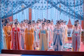 Quy trình tuyển chọn tú nữ cho hoàng đế: Nghe đã “ngượng chín mặt“