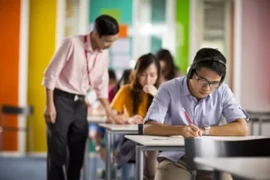 Chi vài chục triệu luyện IELTS, thí sinh "chết đứng" vì kỳ thi tạm dừng