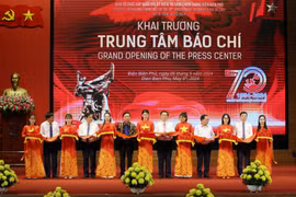 Khai trương Trung tâm Báo chí Kỷ niệm 70 năm Chiến thắng Điện Biên Phủ 