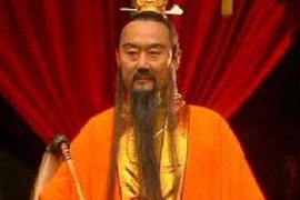 Vì sao Trấn Nguyên Tử mời Đường Tăng ăn Nhân Sâm ngàn năm?