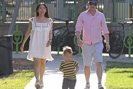 Sao "Ở nhà một mình hạnh phúc" bên vị hôn thê gốc H’Mông