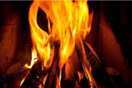 Rợn người lý do người xưa không tự dám đốt lửa trong cung điện