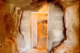 Năm bức ảnh tiết lộ cấu trúc bên trong của kim tự tháp 