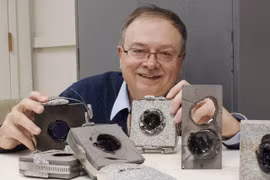 Mỹ sắp khoan hố sâu nhất lịch sử bằng công nghệ làm “bốc hơi' đá