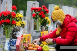 Ngày đẹp nhất đi tạ mộ cuối năm rước lộc đón Tết 