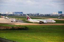 Áp lực hoàn thiện đường băng Tân Sơn Nhất trước ngày 30/4