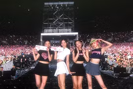 Doanh thu show diễn BlackPink tại Mỹ Đình gấp ba lần show ở Hàn Quốc