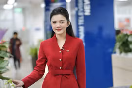MC thời tiết Khánh Linh khóc vì nhịn đói, giảm 23kg để lên sóng VTV