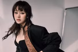 Hiền Hồ: 'Ai bênh tôi đều bị phản ứng'