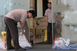 Khách sạn ven biển Đà Nẵng hối hả chống bão Trà Mi