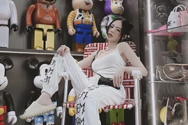 Con dâu 'ông trùm điện tử Sài Gòn' bỏ quên 2 chiếc túi hàng hiệu liền lúc.