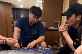 Thành Long và các nghệ sĩ Trung Quốc lao đao vì nghiện cờ bạc