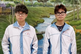 Cặp song sinh cùng đoạt giải nhất học sinh giỏi quốc gia môn Sinh