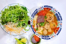 5 quán bánh mì xíu mại ngon nhất Đà Lạt du khách không thể bỏ qua