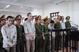 Toàn cảnh xét xử vụ “quan tài diễu phố” ở Vĩnh Phúc