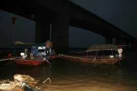 Hành trình tìm xác nạn nhân bị TMV Cát Tường ném xuống sông