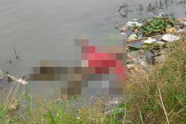 Phát hiện xác cô gái trôi sông đang phân hủy nặng