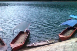 Nam thanh niên chết đuối ở hồ Vai Miếu