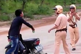 Phạt 20 triệu chống CSGT: Tiền thôi... đủ sức răn đe?