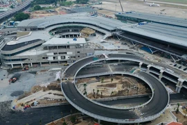 CHK Quốc tế Tân Sơn Nhất: Duy nhất Hoàng Lâm Stone dự gói thầu ốp đá trang trí