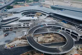 CHK Quốc tế Tân Sơn Nhất: Duy nhất Hoàng Lâm Stone dự gói thầu ốp đá trang trí