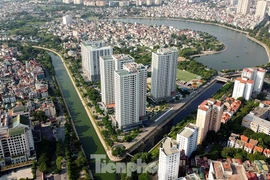 Cận cảnh hàng trăm căn hộ được 'đặt hàng' làm nhà TĐC bỏ hoang