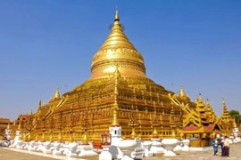 Ngôi chùa 2.500 tuổi: Dát 90 tấn vàng, nạm 4.500 viên kim cương