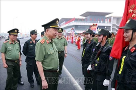 Bộ trưởng Công an kiểm tra công tác kỷ niệm 50 năm lực lượng CSCĐ