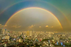 Cầu vồng 'song sinh' bất ngờ xuất hiện ở Hội An, chuyên gia lý giải sao? 