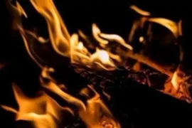 Tại sao lại đốt quần áo sau khi người thân qua đời?