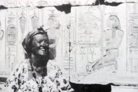 Người phụ nữ tuyên bố kiếp trước là tu sĩ, từng yêu pharaoh Ai Cập