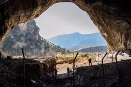 Phát hiện 'kho báu vô song' trong hầm đá bí ẩn, chuyên gia nói gì? 